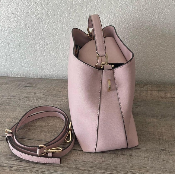 Michael Kors purse - Picture 3 of 5